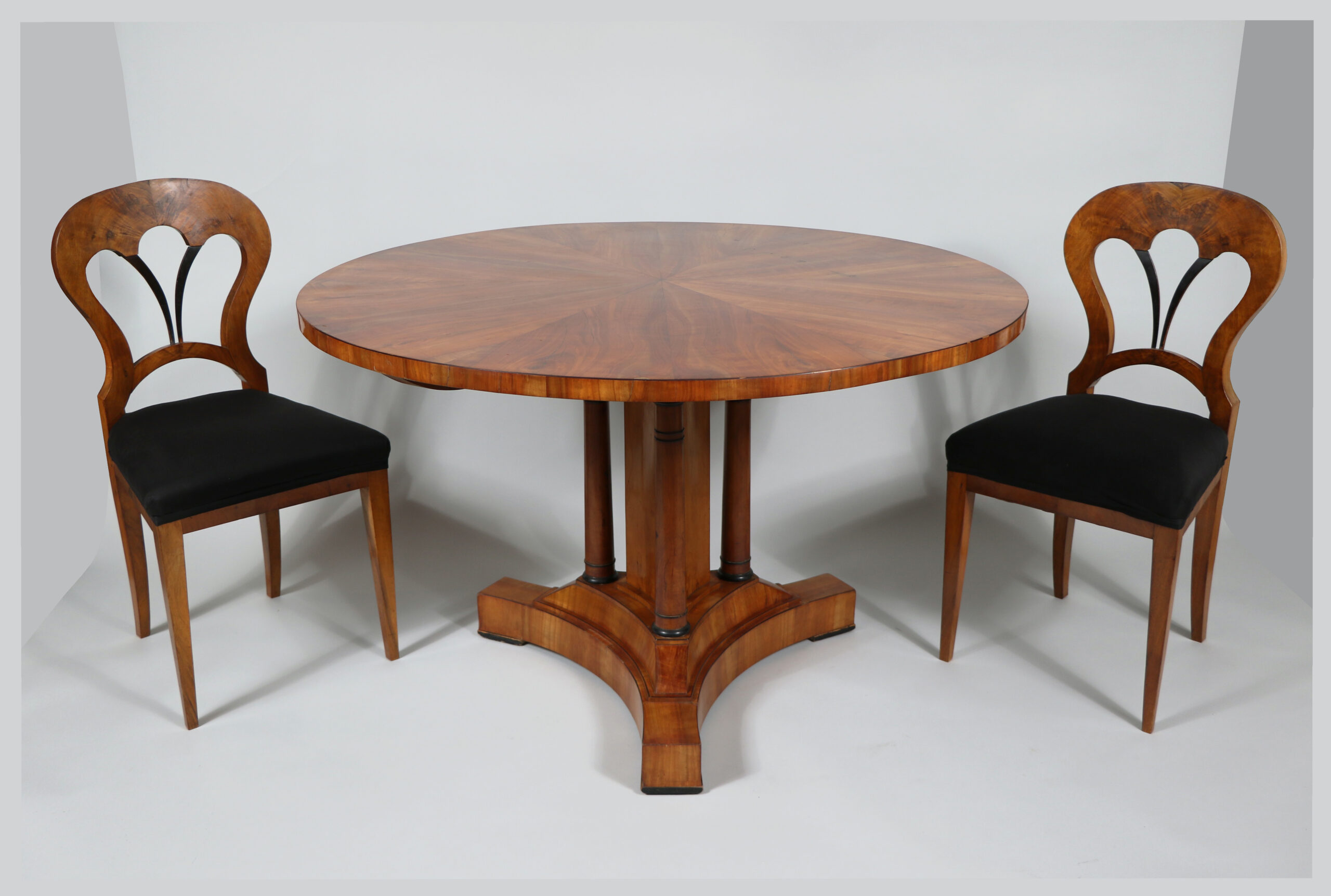 Viennese Biedermeier Cherry Table, Vienna, c. 1825. - Image 6