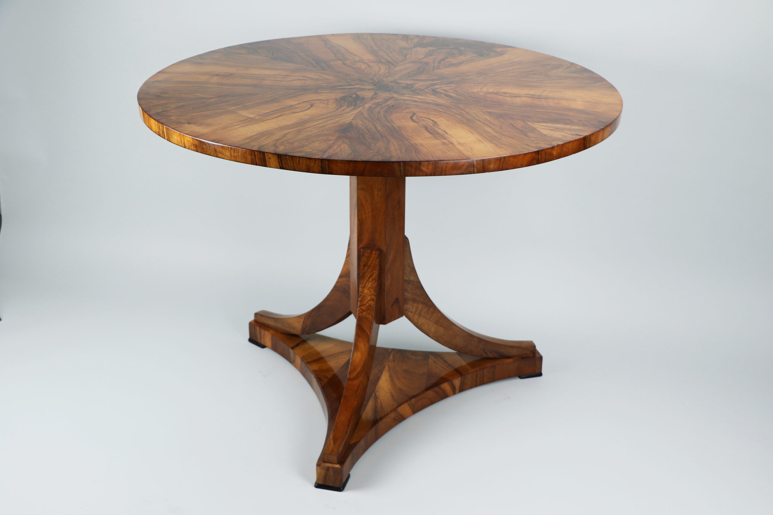 Viennese Biedermeier Walnut Table, Vienna circa 1825 - Image 5