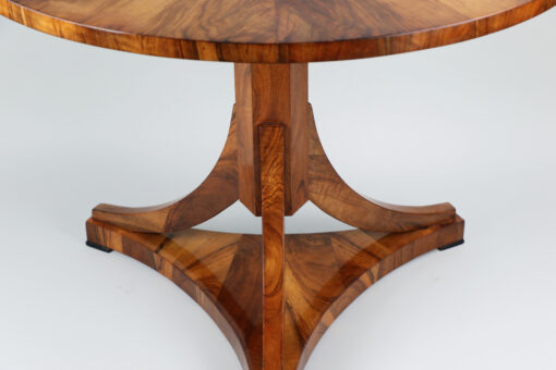 Viennese Biedermeier Walnut Table, Vienna circa 1825 - Image 3