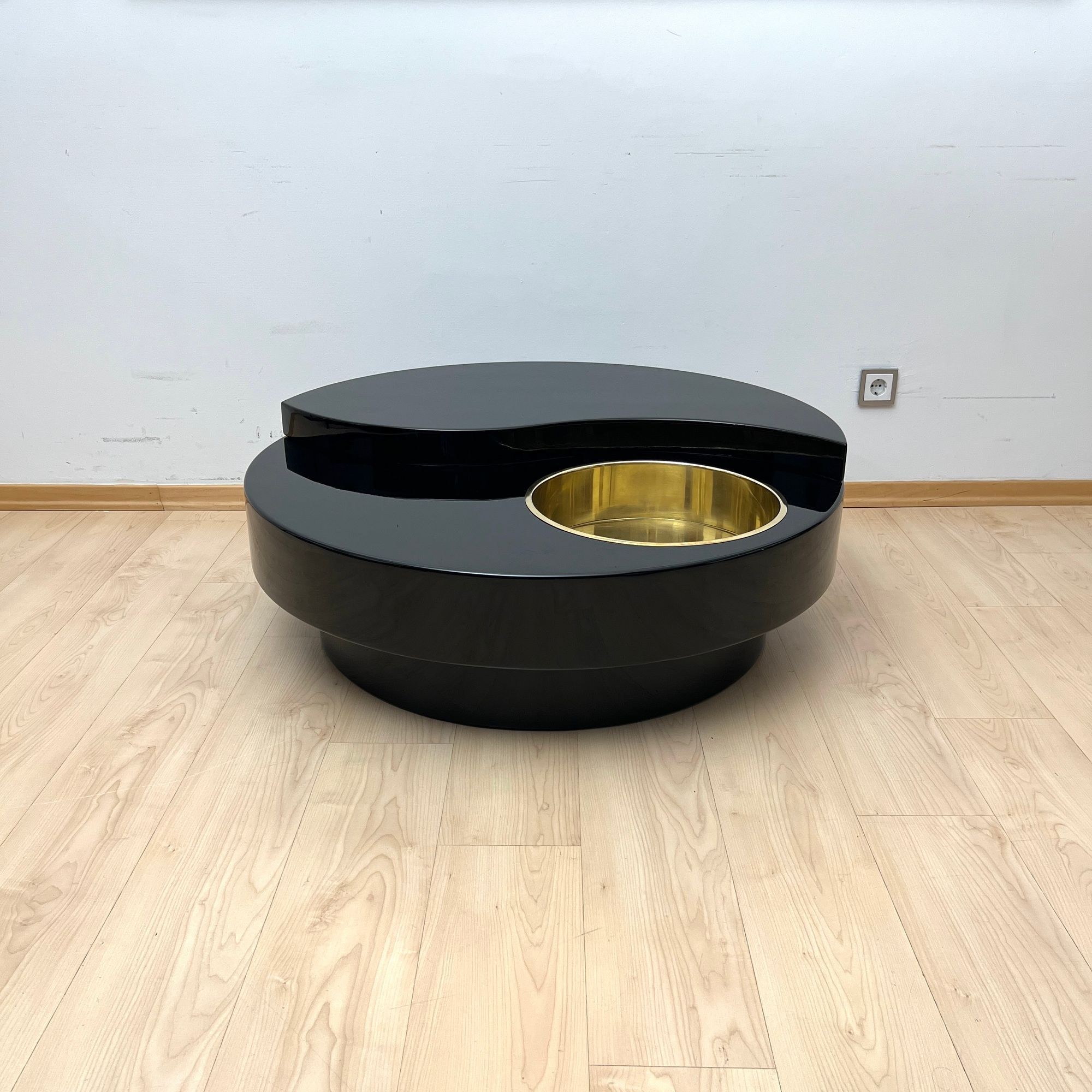 Willy Rizzo "Yin Yang" Coffee Table, Italy circa 1970 - Image 6