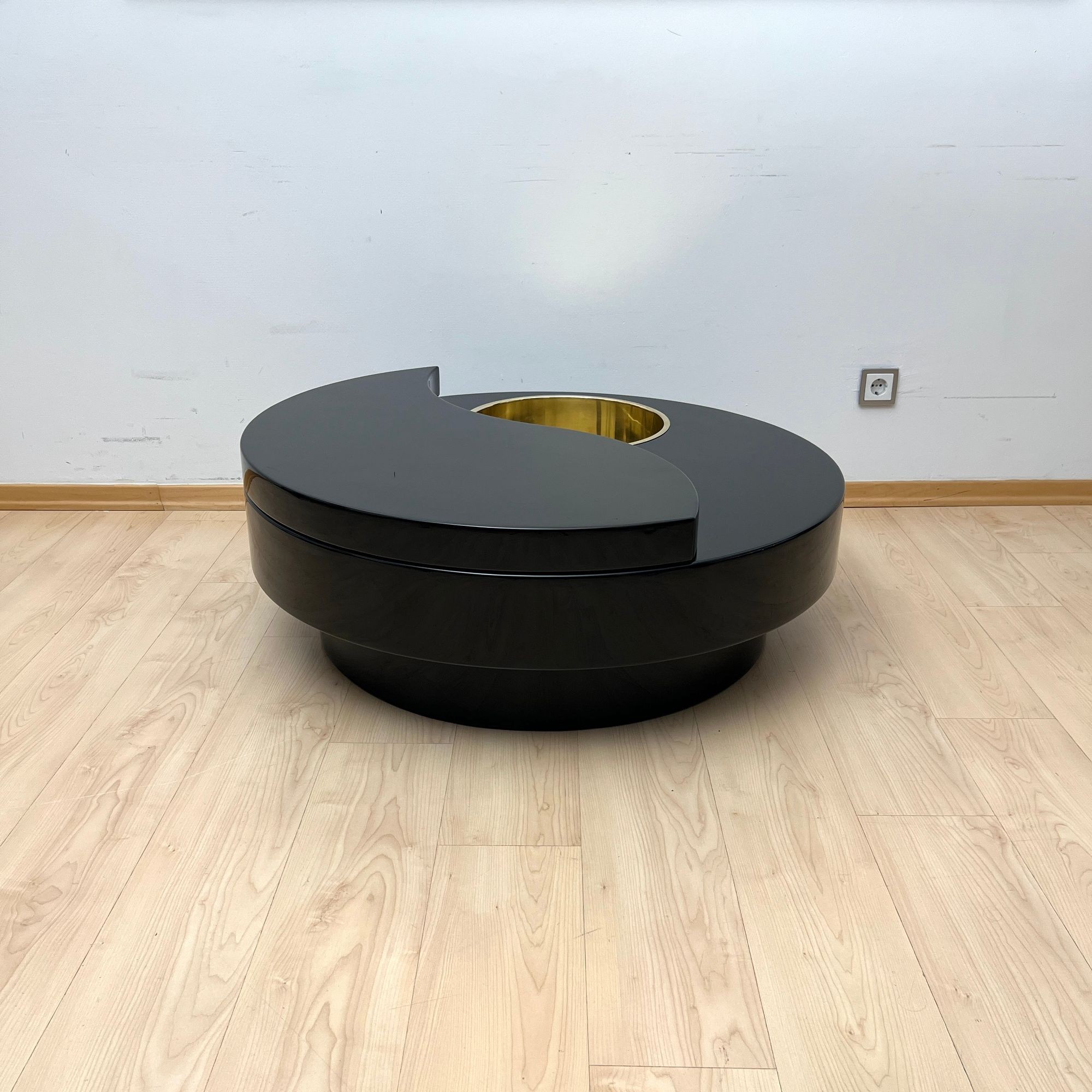 Willy Rizzo "Yin Yang" Coffee Table, Italy circa 1970 - Image 8