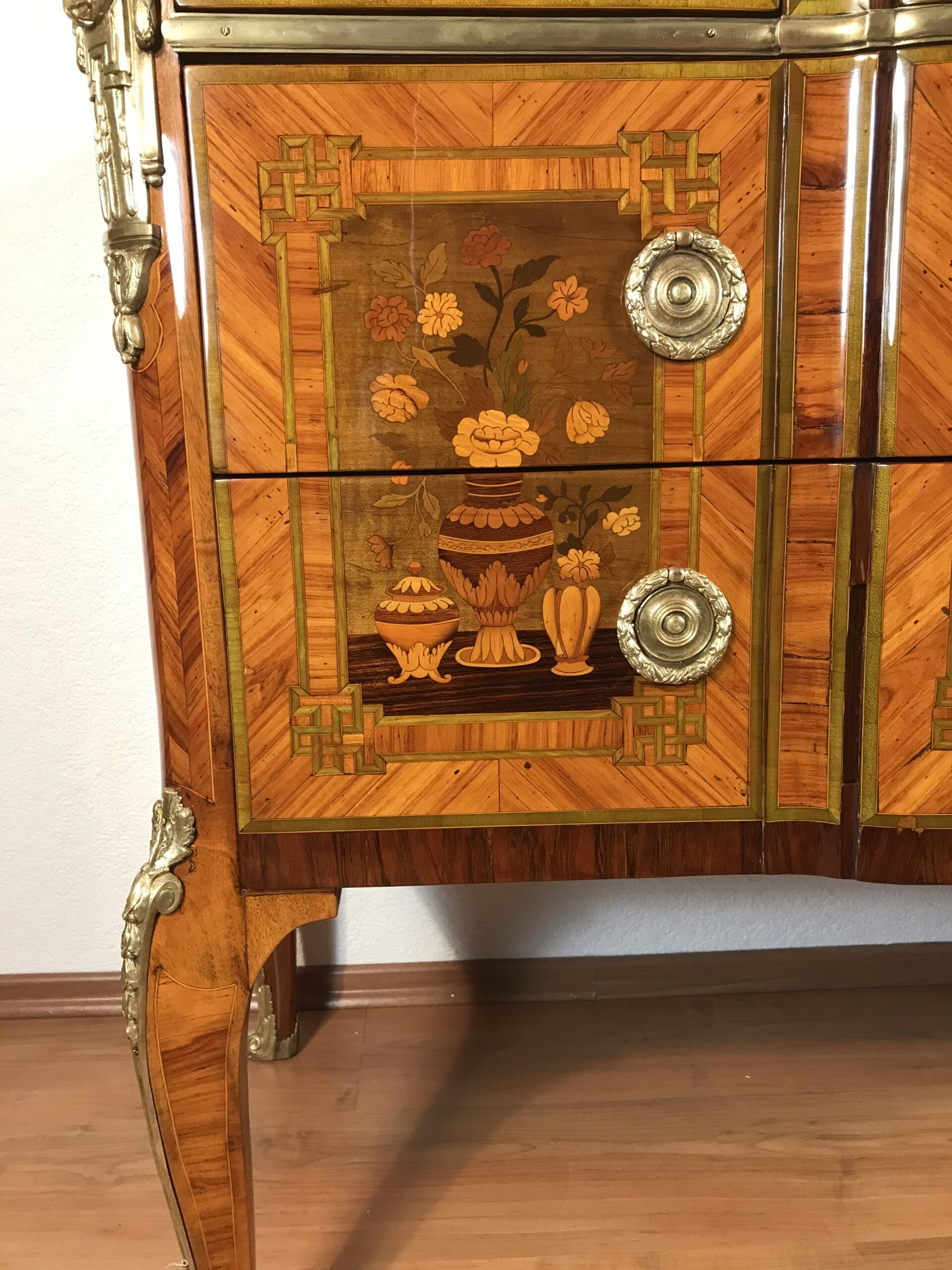 French Louis XV Transition Dresser, 1770-1800 - Image 6