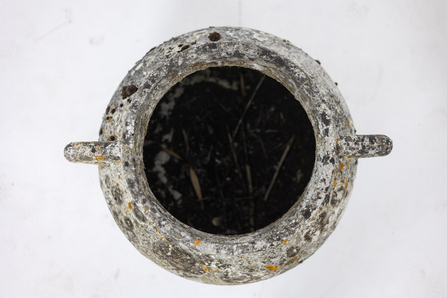 Willy Guhl Pair of “pot” planters in fiber cement. 1950s - Image 11