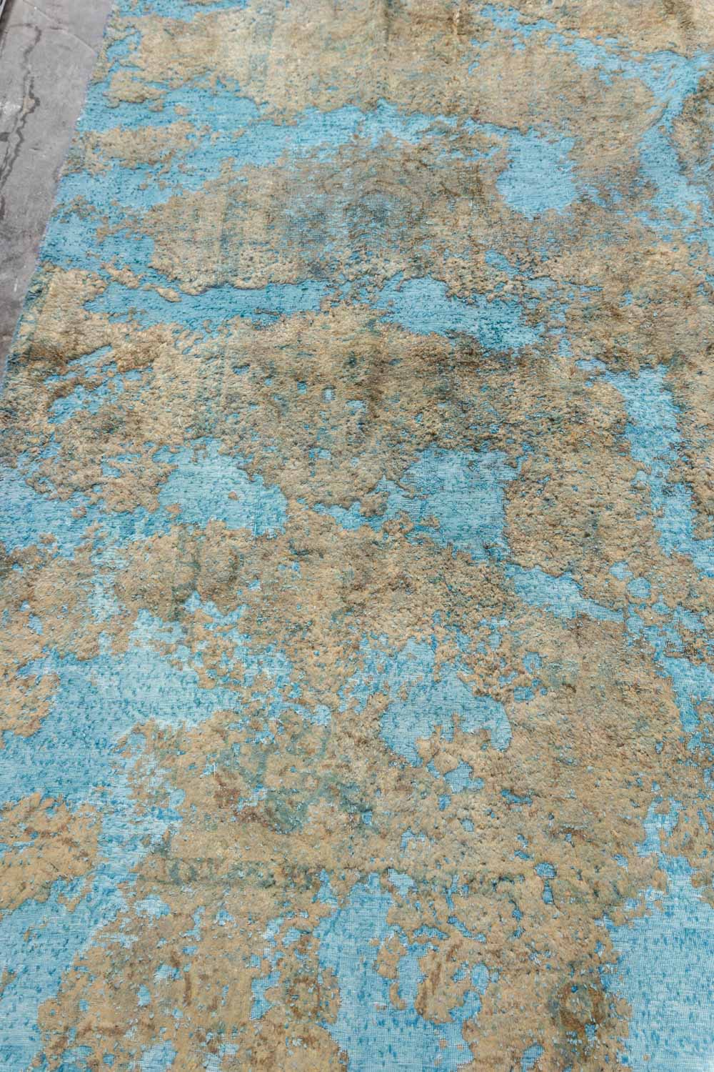 Rectangular Wool Rug, Light Blue Background, Contemporary. - Image 4