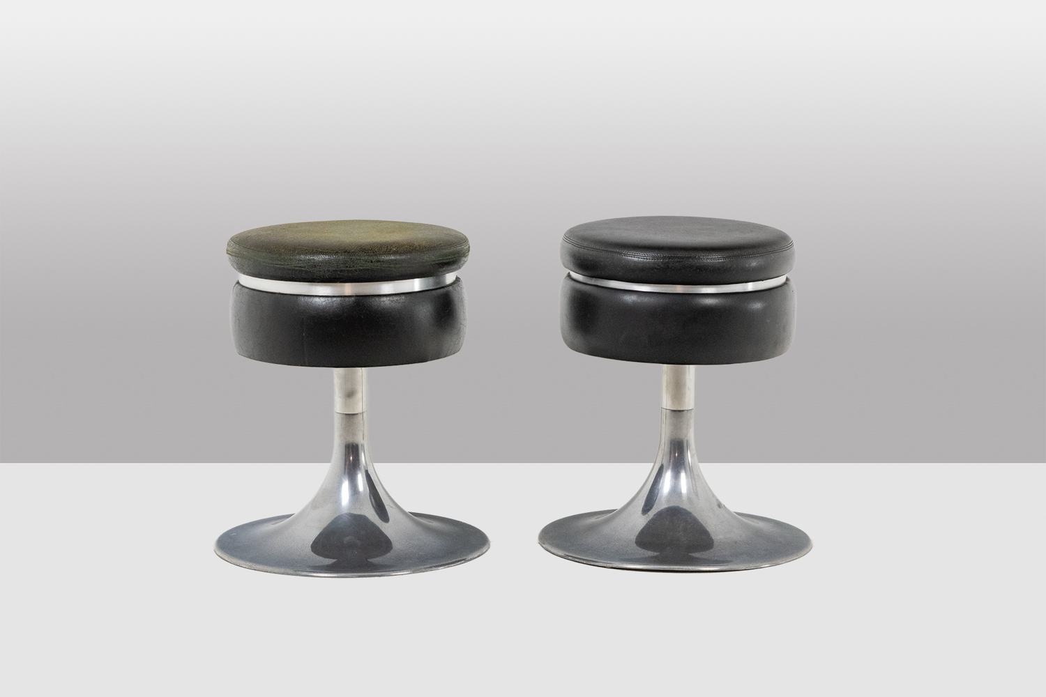 Black Cylindrical Low Stool, steel base, 1970s - Image 8