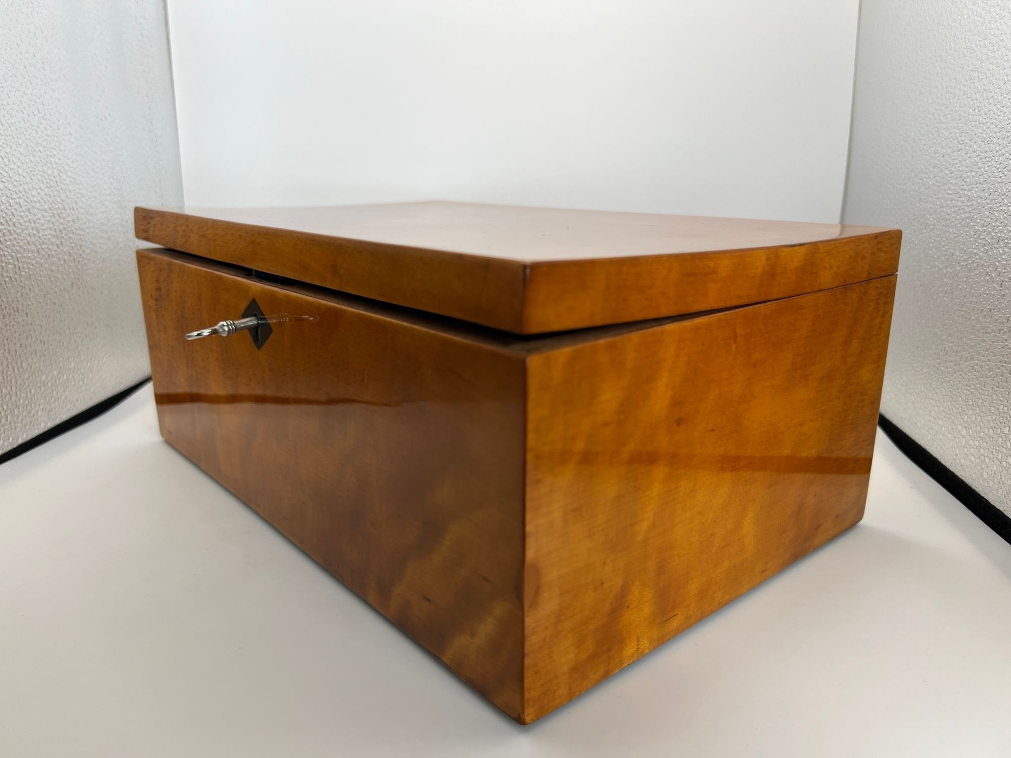 Biedermeier Birch Box, Northern Germany, circa 1840 - Image 11