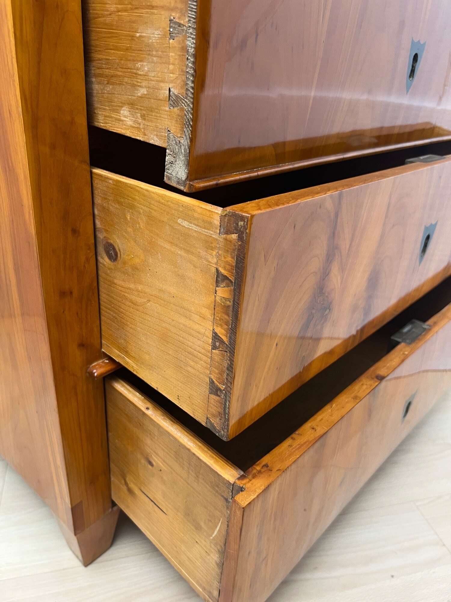 Biedermeier Cherry Wood Chest of Drawers, circa 1830 - Image 15