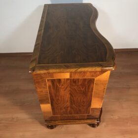 German Baroque Walnut Chest of Drawers, Germany 1750