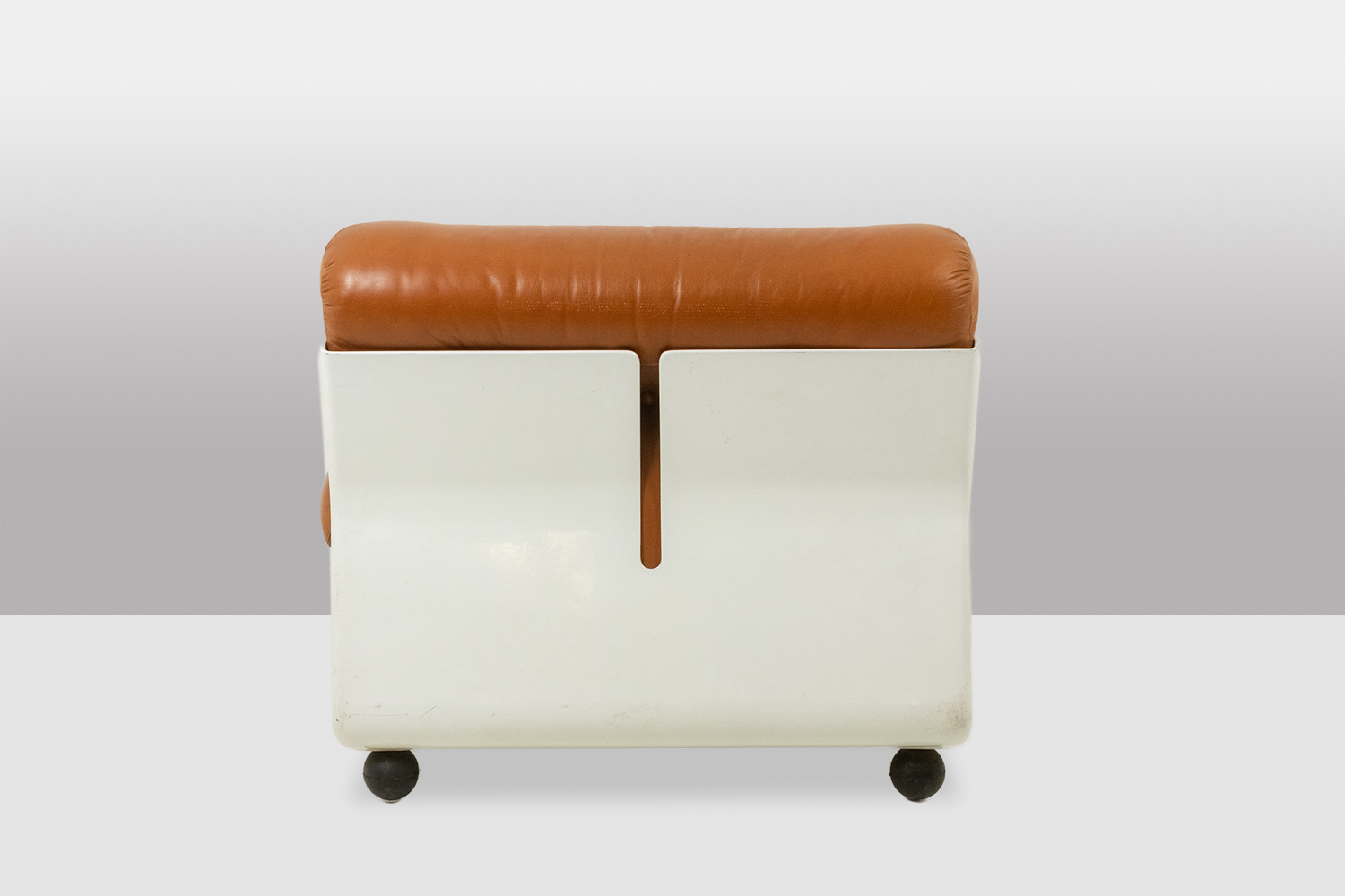 Mario Bellini Leather Armchair, for B&B Amanta, circa 1970 - Image 4