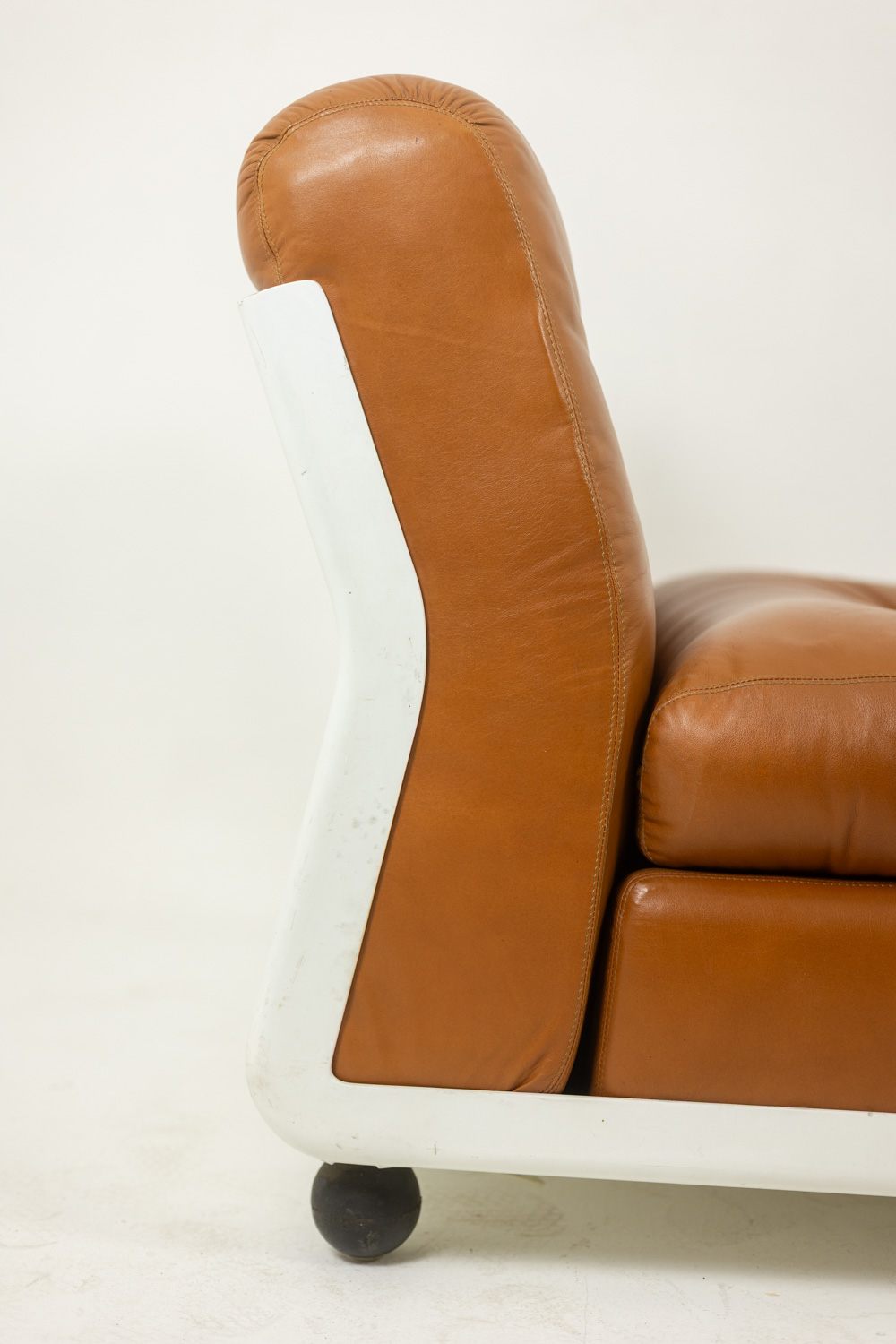 Mario Bellini Leather Armchair, for B&B Amanta, circa 1970 - Image 7