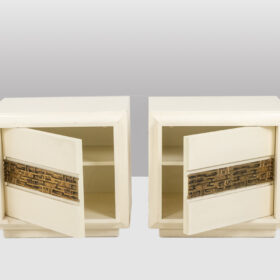 Luciano Frigerio – Pair of Italian Bedside Tables in Lacquered Wood, 1970s