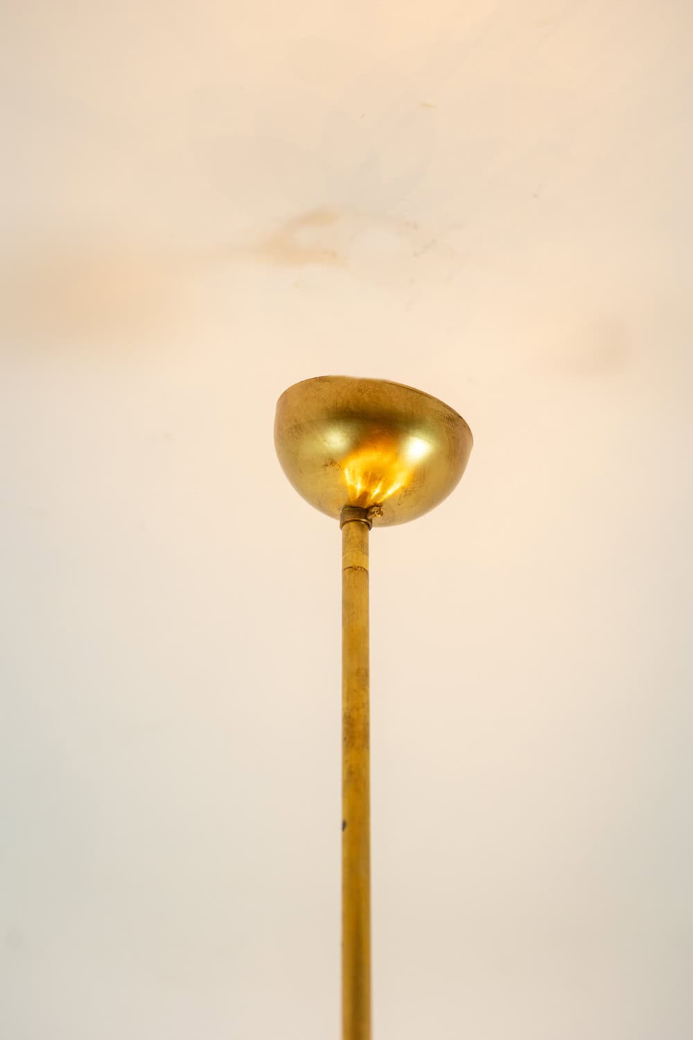 Pair of 24-Light Italian Chandeliers in Patinated Brass, 1980s. - Image 5