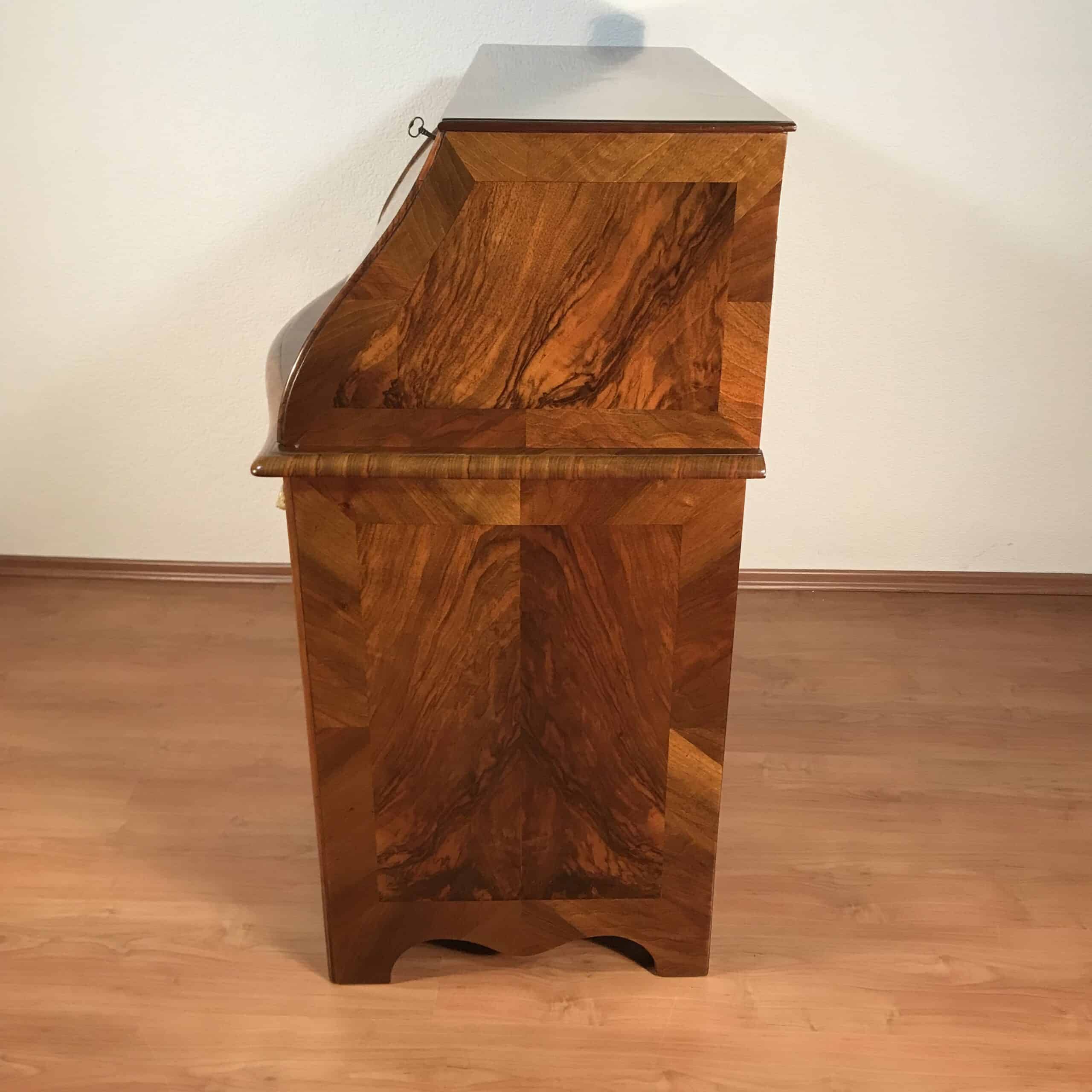 Baroque Secretary Desk, Switzerland 1750, Walnut - Image 7