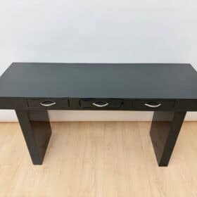 Italian Mid-Century Design Console, Green Lacquer, Italy circa 1970