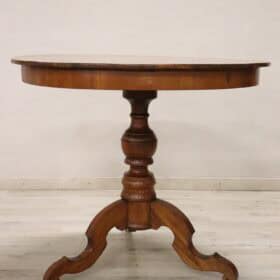 Mid 19th Century Italian Louis Philippe Antique Round Table in Inlaid Walnut