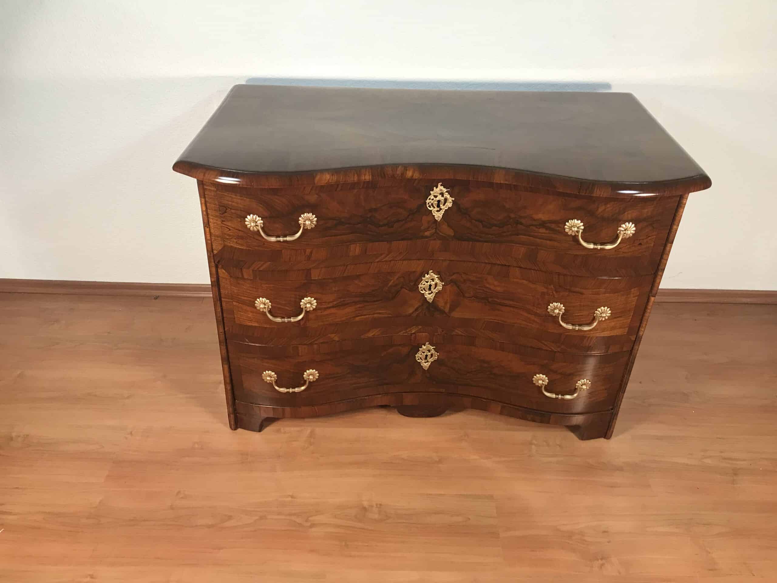 Baroque Walnut Chest of Drawers, Germany 1750 - Image 2