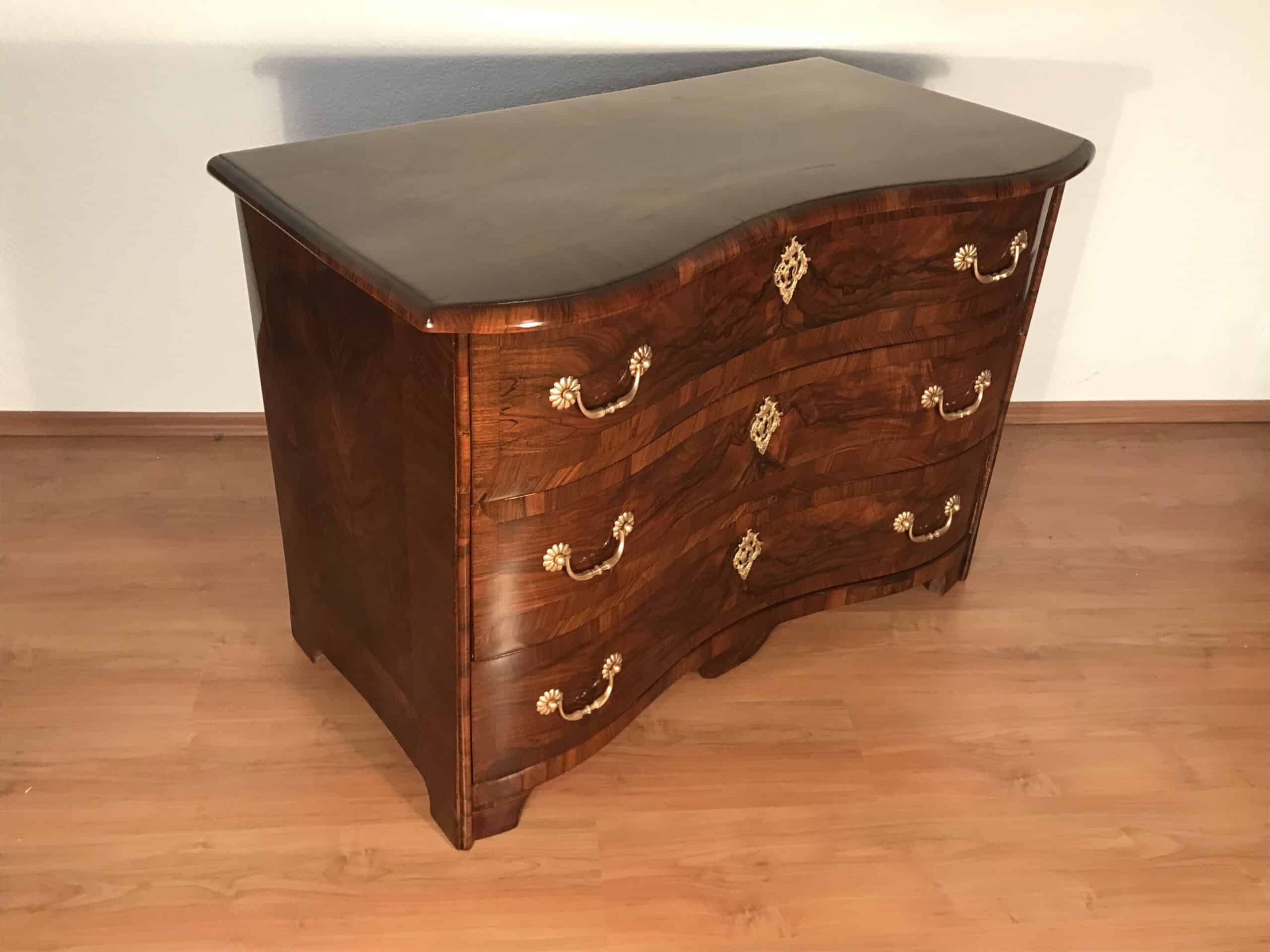 Baroque Walnut Chest of Drawers, Germany 1750 - Image 3