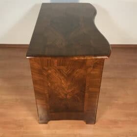 Baroque Walnut Chest of Drawers, Germany 1750