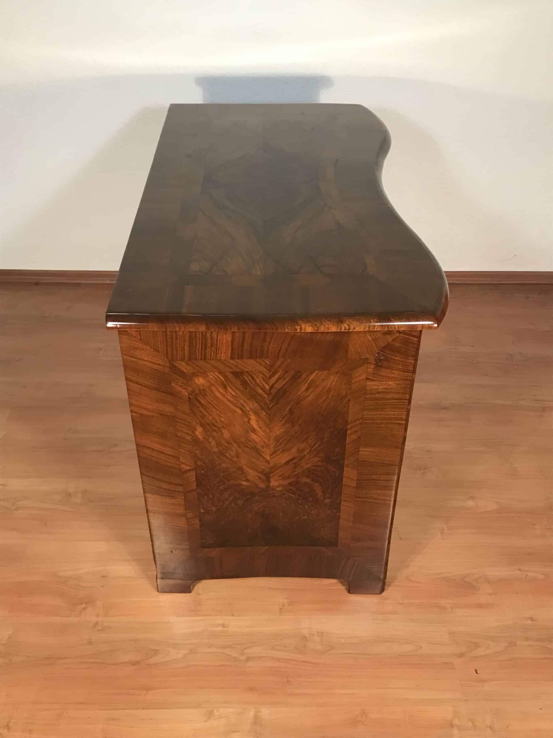 Baroque Walnut Chest of Drawers, Germany 1750 - Image 4