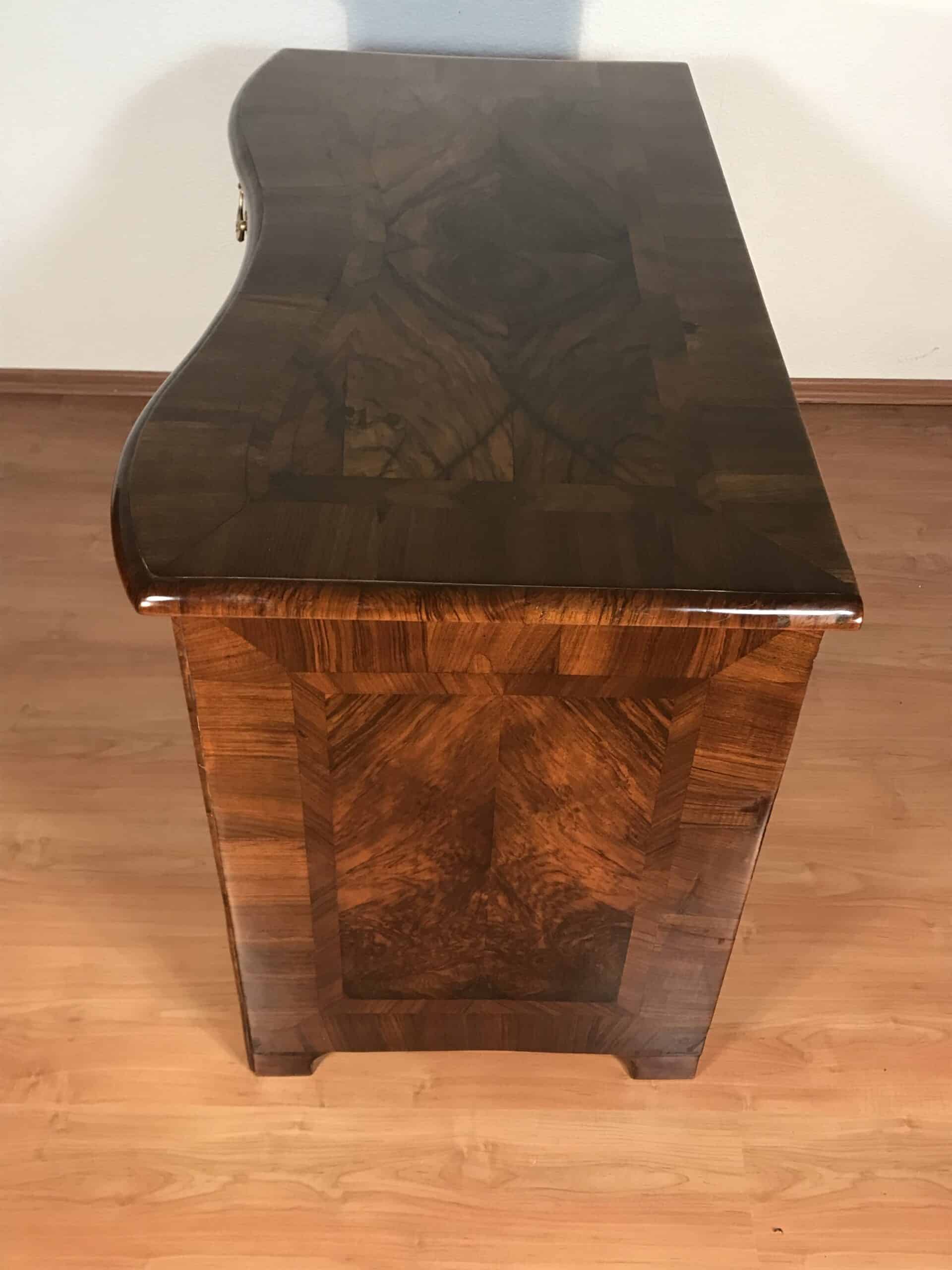 Baroque Walnut Chest of Drawers, Germany 1750 - Image 8