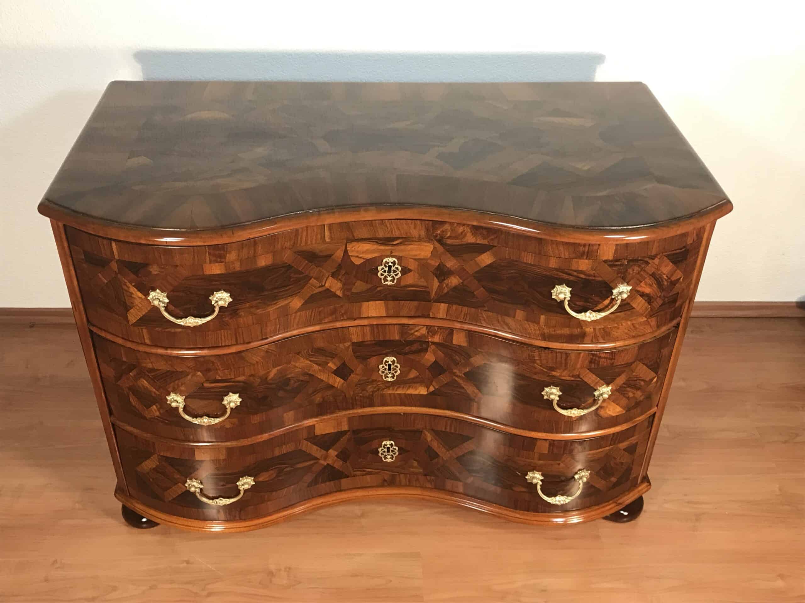 German Baroque Chest of Drawers, 1750 - Image 2