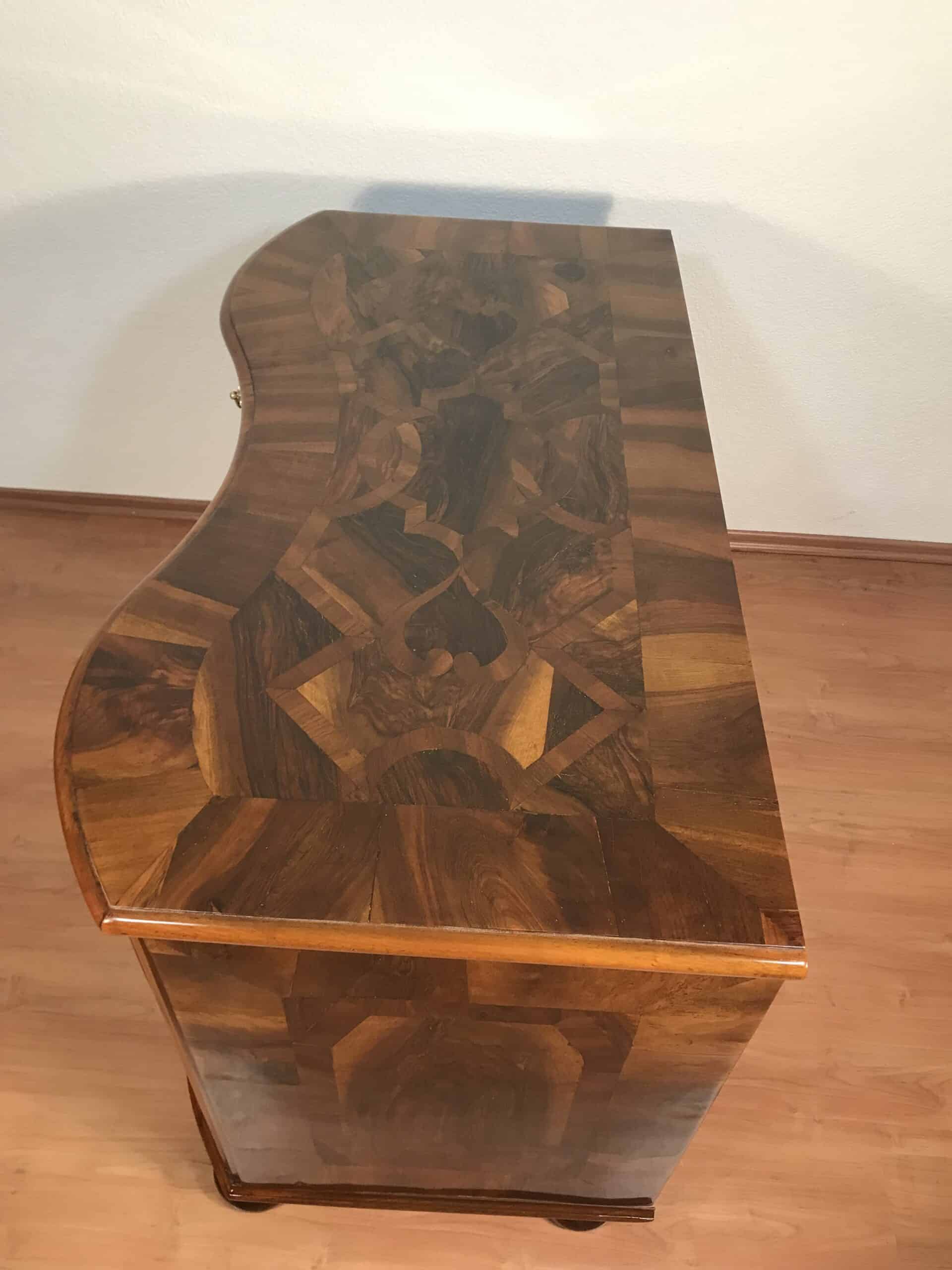 German Baroque Chest of Drawers, 1750 - Image 8