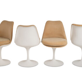 Set of Eight Eero Saarinen Tulip Chairs, for Knoll 1970s