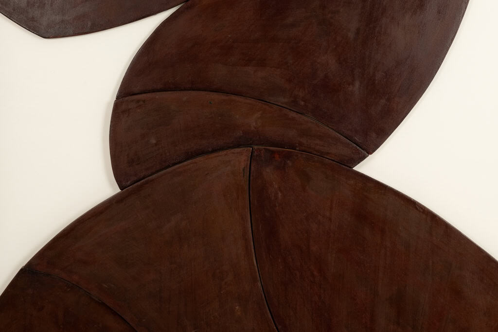 “Les Jumeaux” Bas-relief, Weathered Wood, Contemporary - Image 5