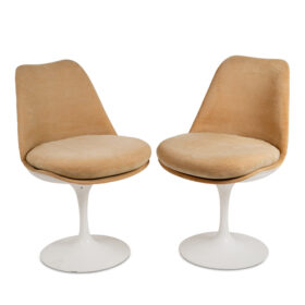 Set of Eight Eero Saarinen Tulip Chairs, for Knoll 1970s