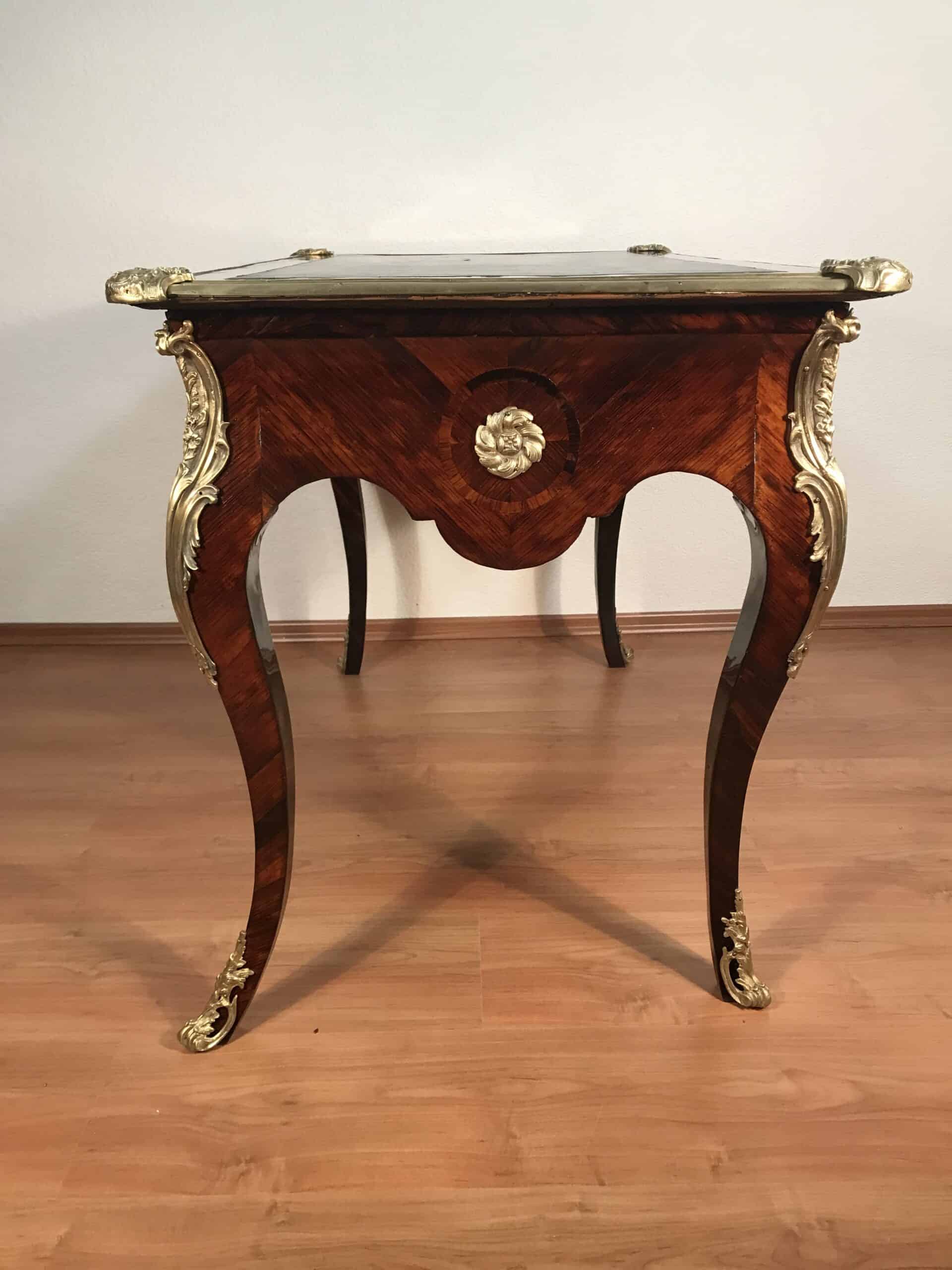 18th Century French Bureau Plat Desk in Kingwood, 1750 - Image 4