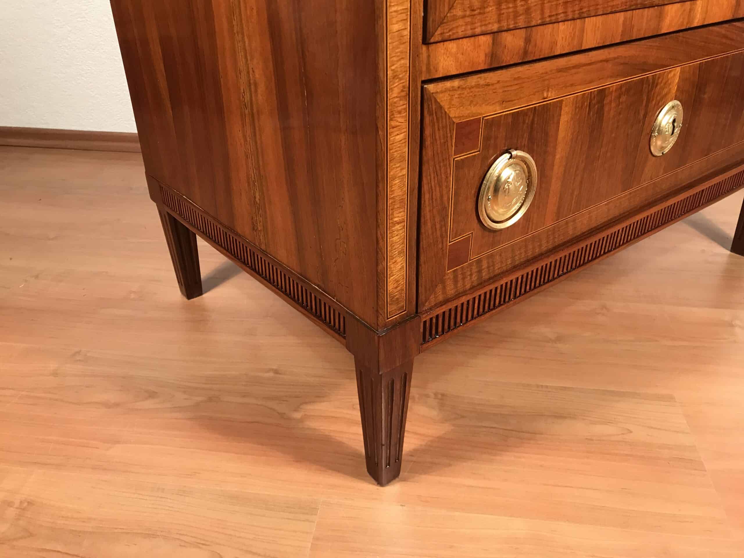 Small Louis XVI Chest of Drawers, Cube Marquetry, Germany 1780 - Image 4
