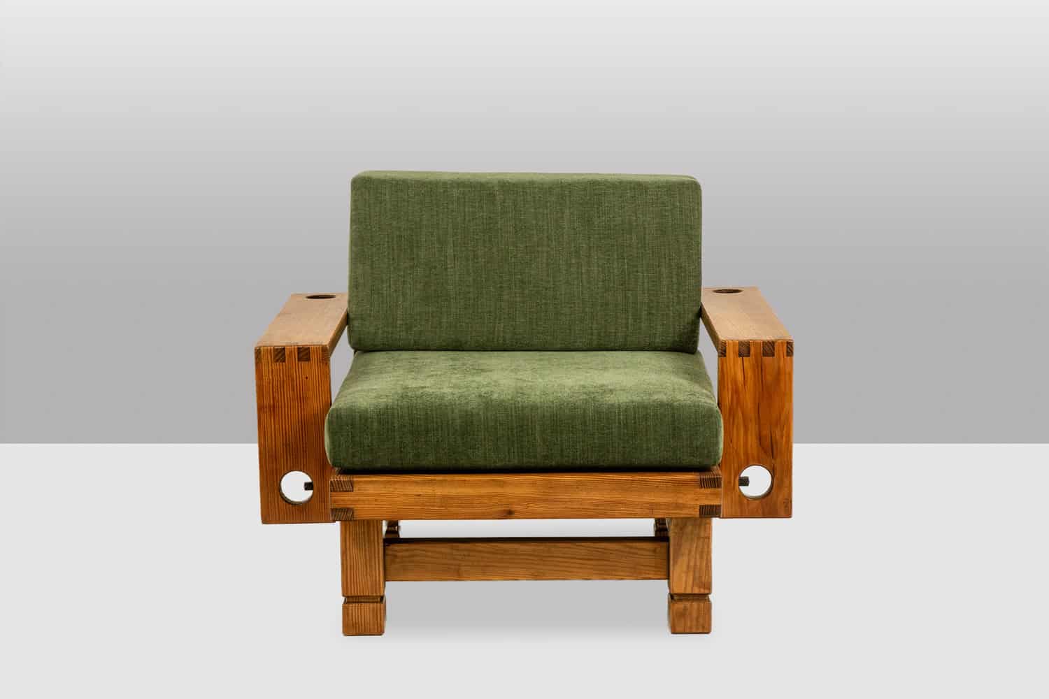 Pair of Modernist-Style Armchairs made of Pitch Pine. 1960s. - Image 2