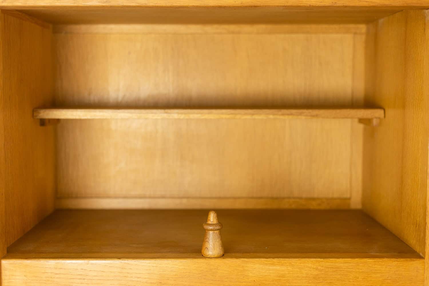 Guillerme and Chambron. Oak wardrobe with built-in writing desk. 1970s–80s - Image 13