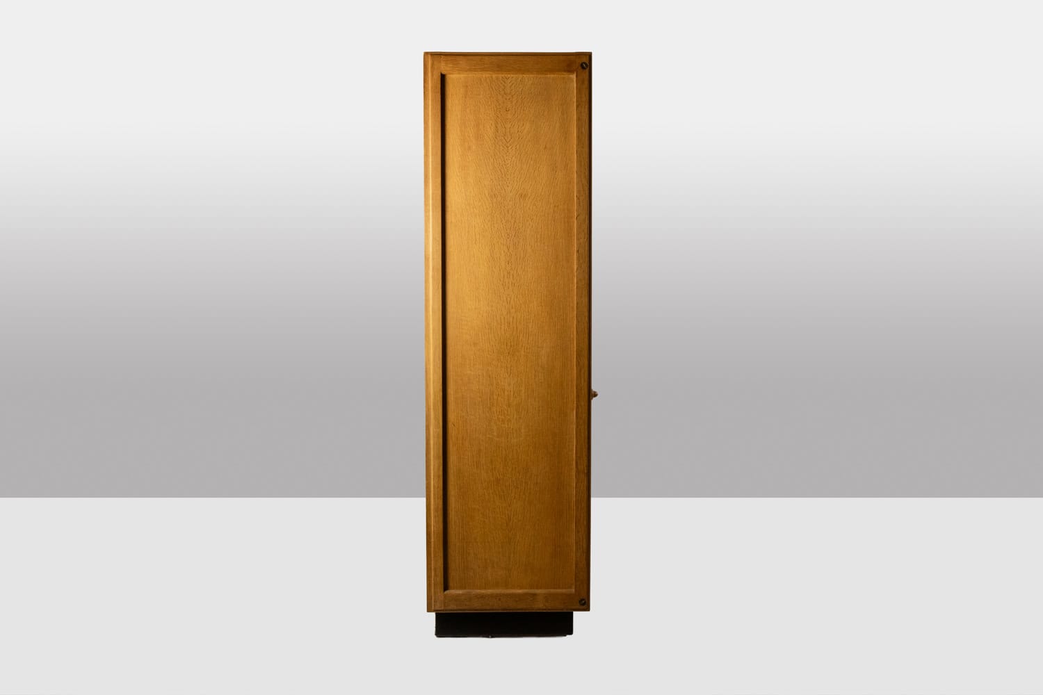 Guillerme and Chambron. Oak wardrobe with built-in writing desk. 1970s–80s - Image 4