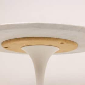 Eero Saarinen, for Knoll International. Tulip side table. Circa 1970