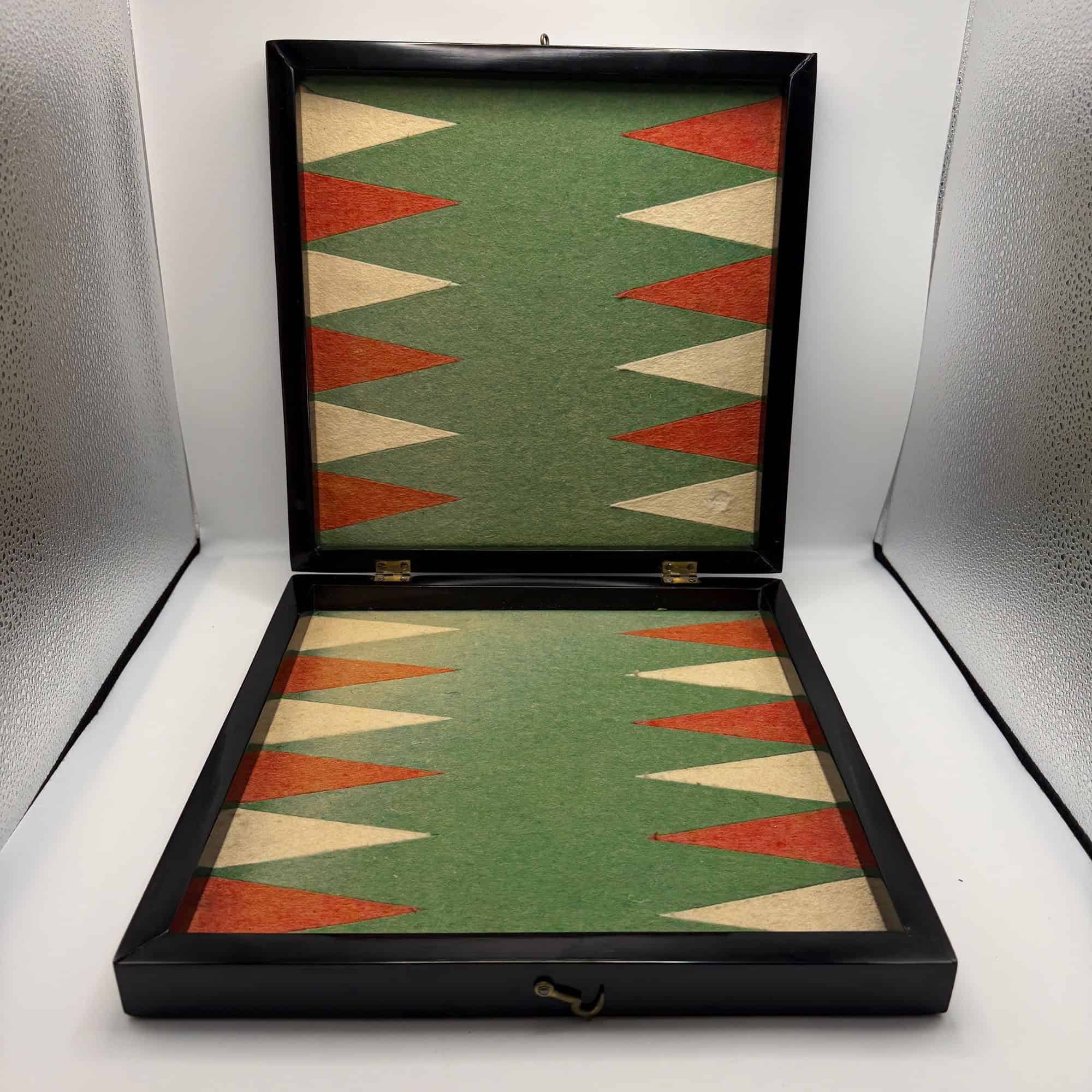 Bauhaus Games Box, Chess, Nine Men's Morris, and Backgammon, Germany, circa 1920 - Image 3