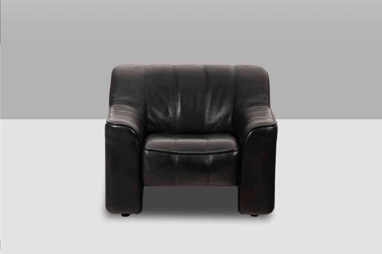 De Sede Black Leather Armchair and Ottoman - Front View - Styylish
