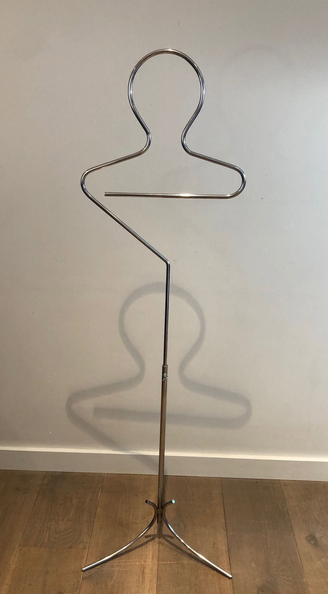 French 1960s Chrome Valet de Nuit - Image 2