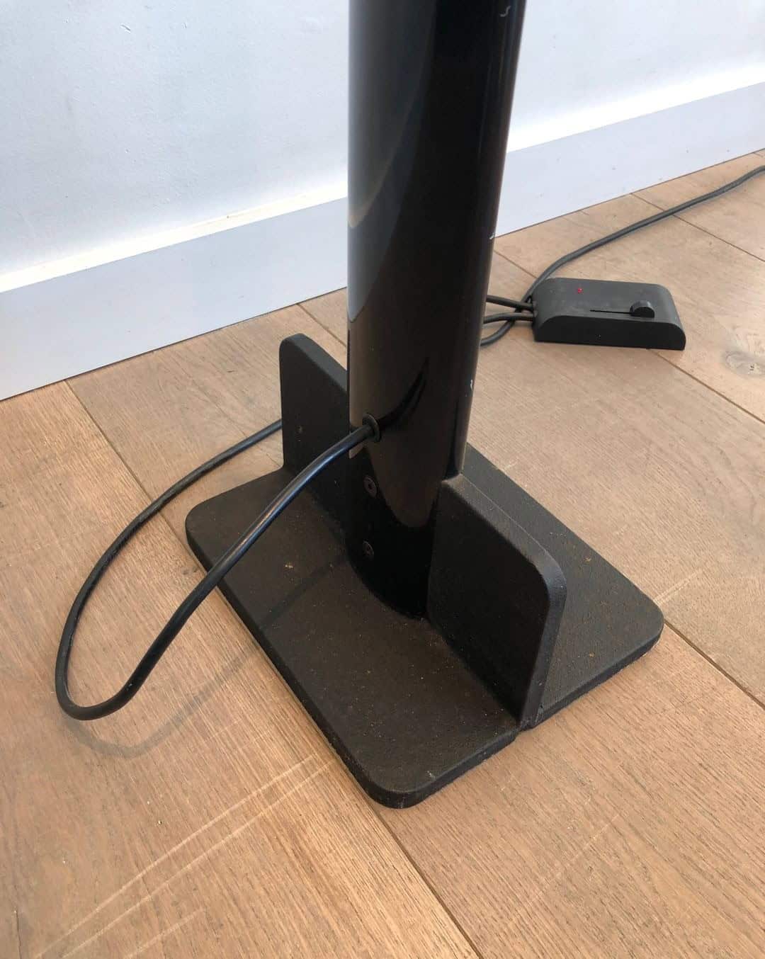 1970s Italian Halogen Floor Lamp - Detail Five - Styylish