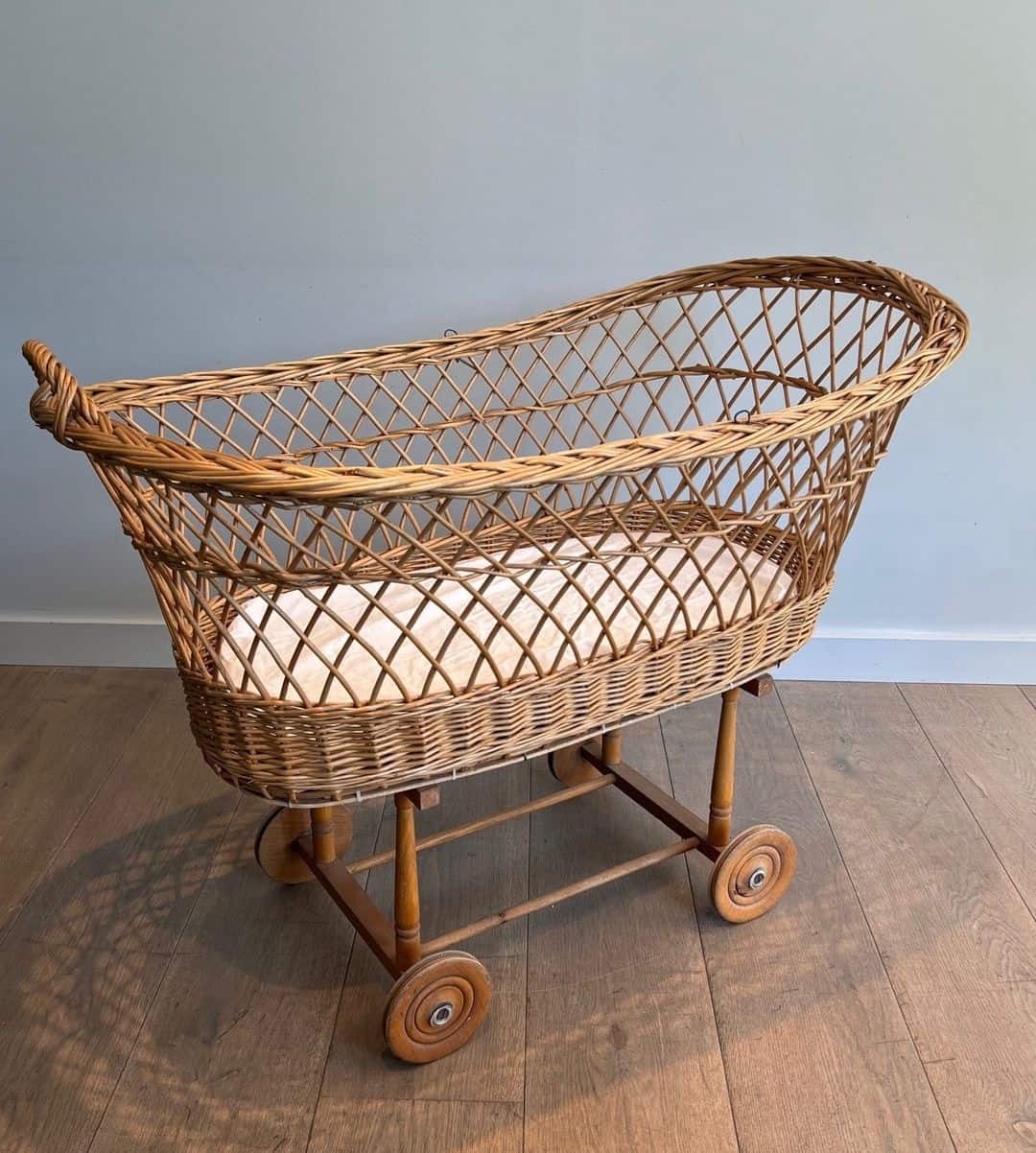 French 1940s Vintage Rattan Baby Cradle - Image 12