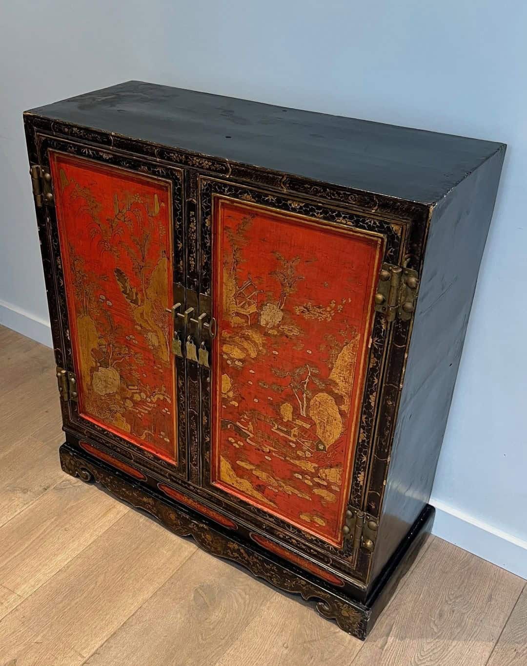 Lacquered Chinoiserie Cabinet, French Art Déco, circa 1940 - Image 12