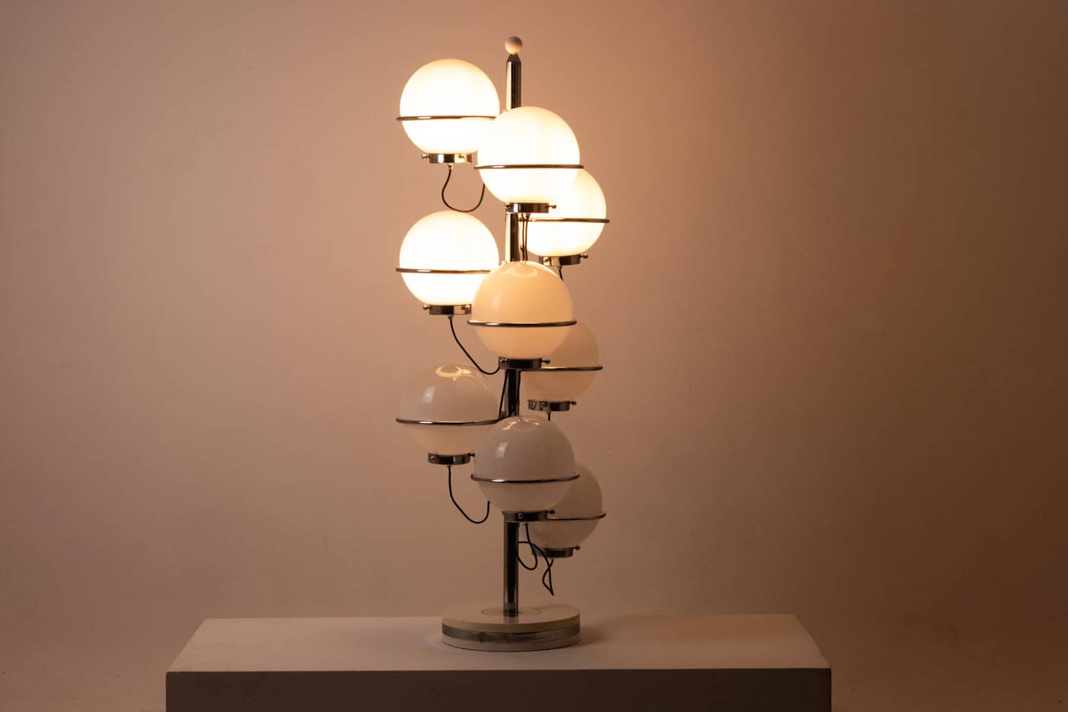 Gino Sarfatti Space-Age Floor Lamp for Arteluce - Top Illuminated - Styylish