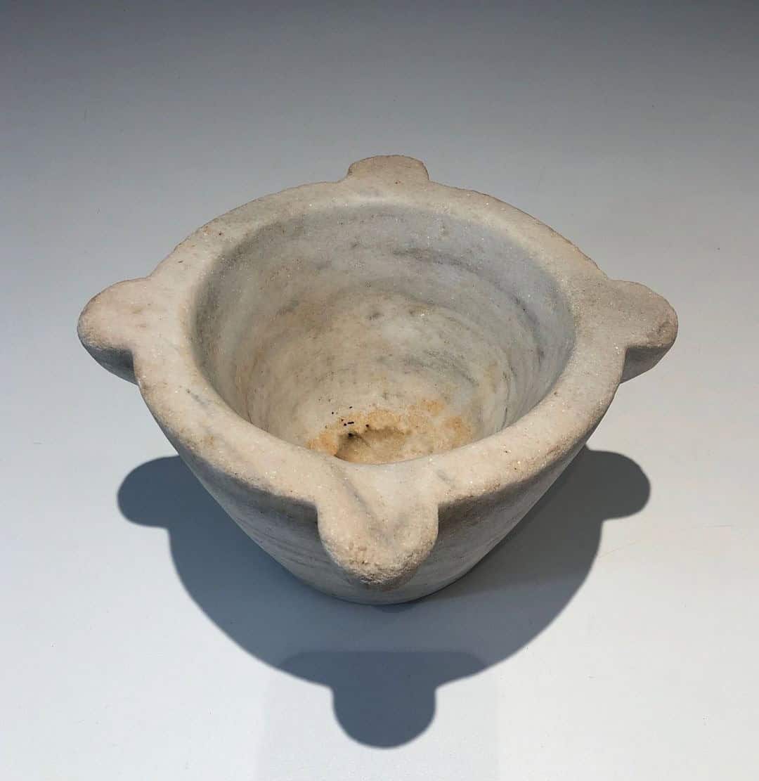 18th-Century French White Marble Mortar with Turned Ridges - Image 4