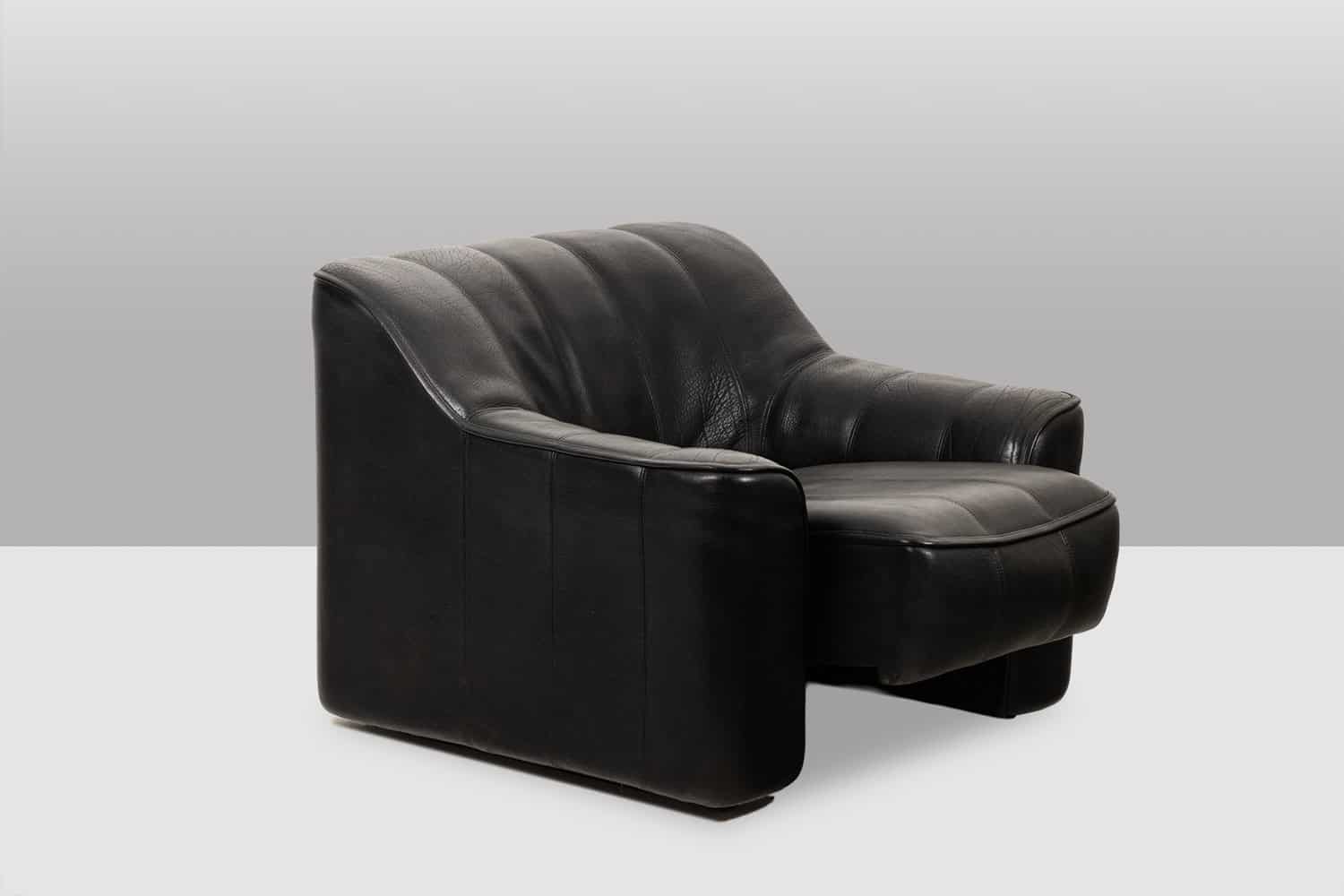 De Sede Black Leather Armchair and Ottoman - Angled View, Extended Cushion - Styylish