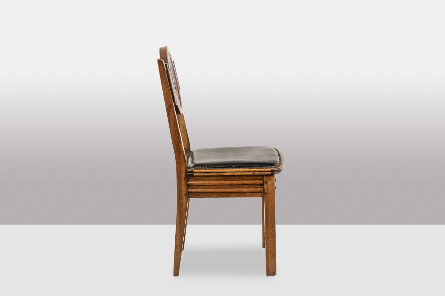 Étienne Kohlmann Modernist Oak Chairs - Side View - Styylish