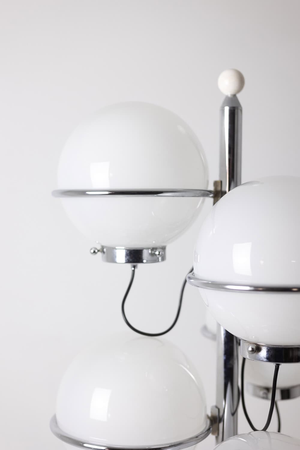 Gino Sarfatti Space-Age Floor Lamp for Arteluce - Top Detail - Styylish