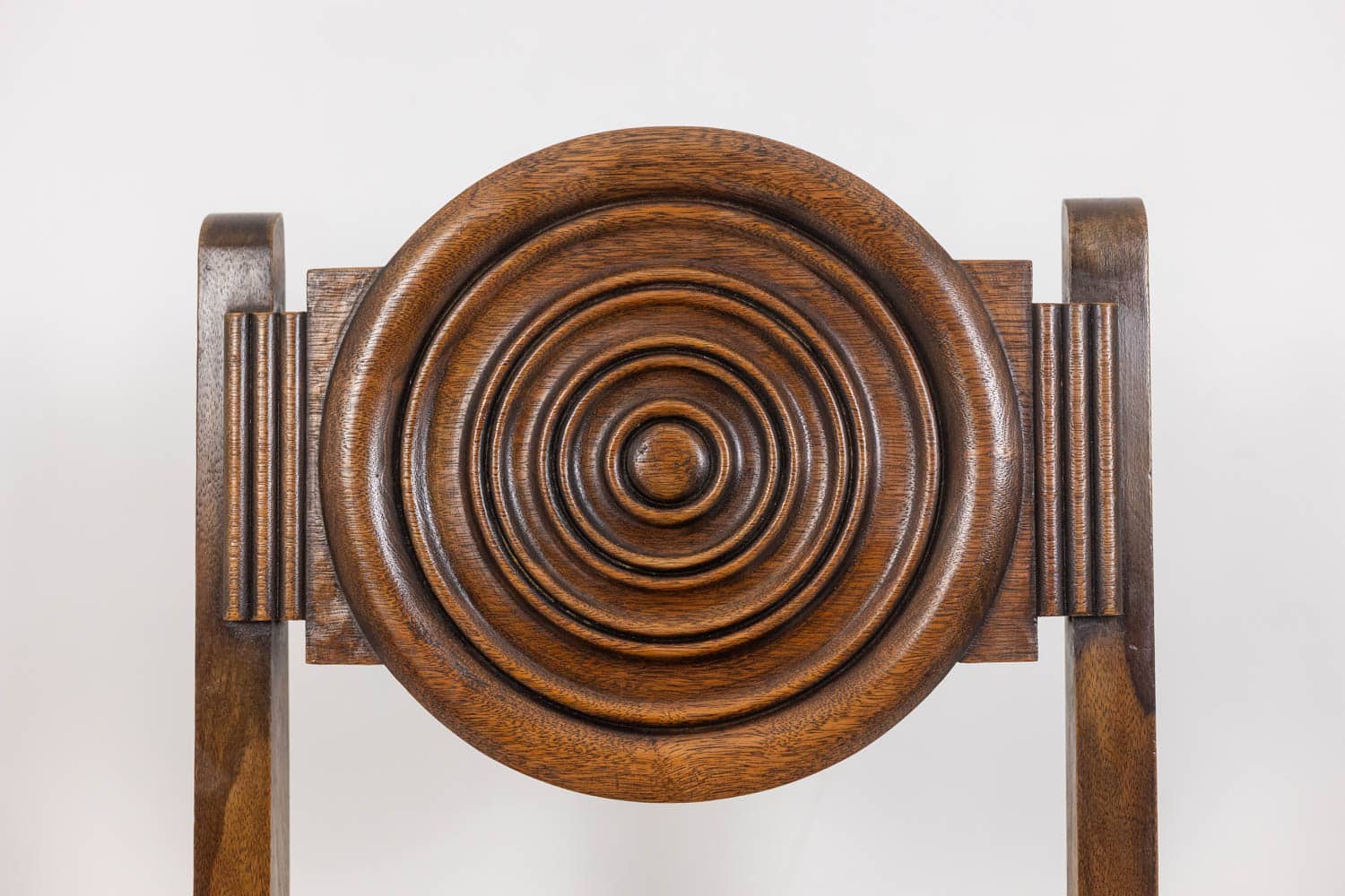 Étienne Kohlmann Modernist Oak Chairs - Backrest Detail - Styylish