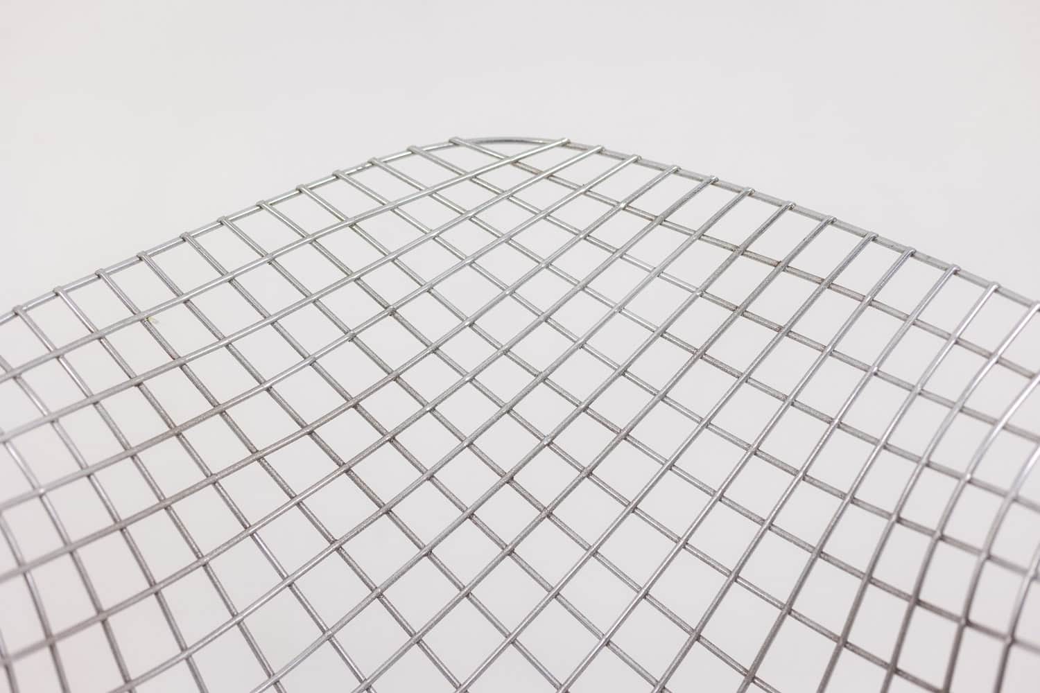Harry Bertoia Diamond Chairs for Knoll - Backrest Detail - Styylish