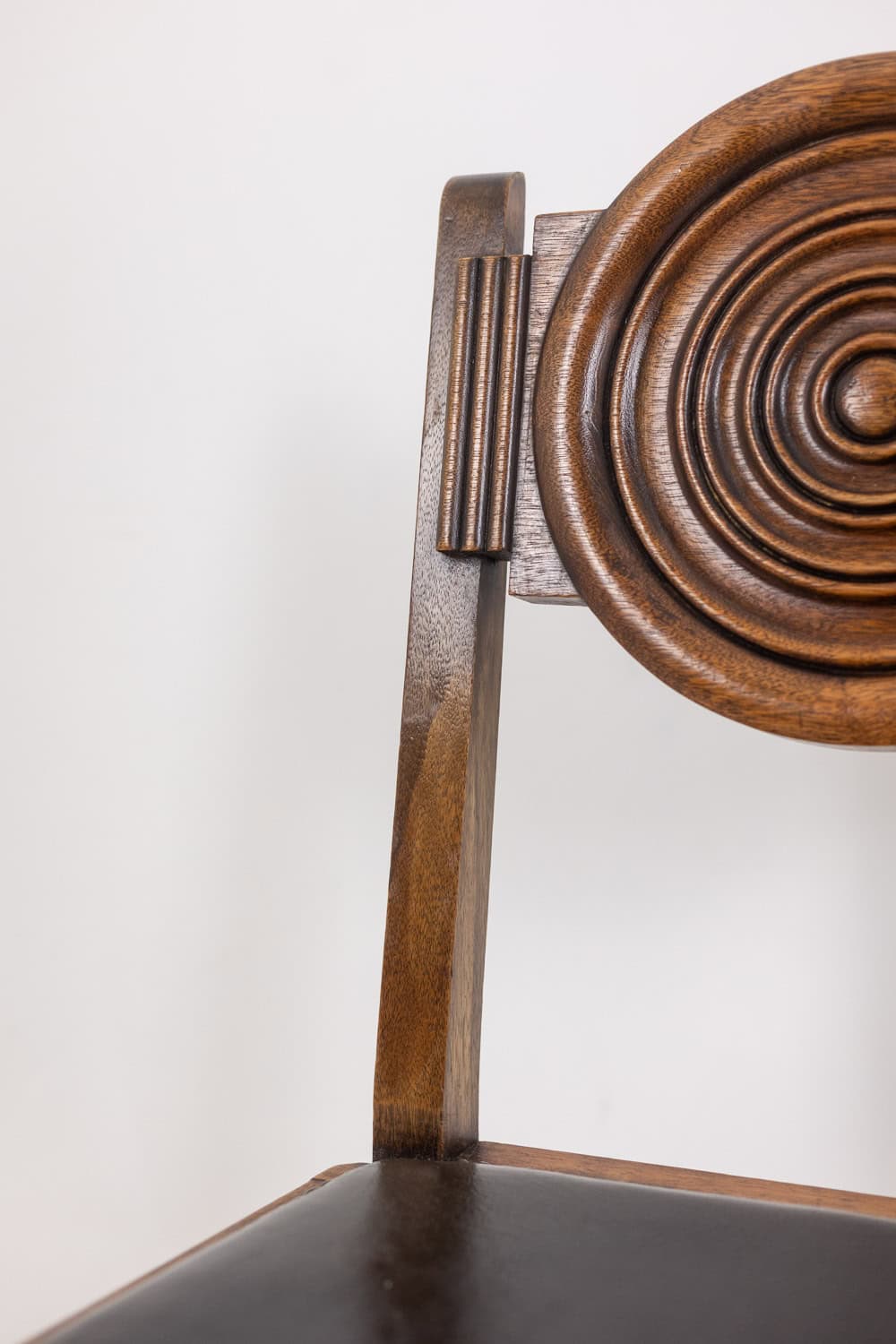 Étienne Kohlmann Modernist Oak Chairs - Backrest Side Detail - Styylish