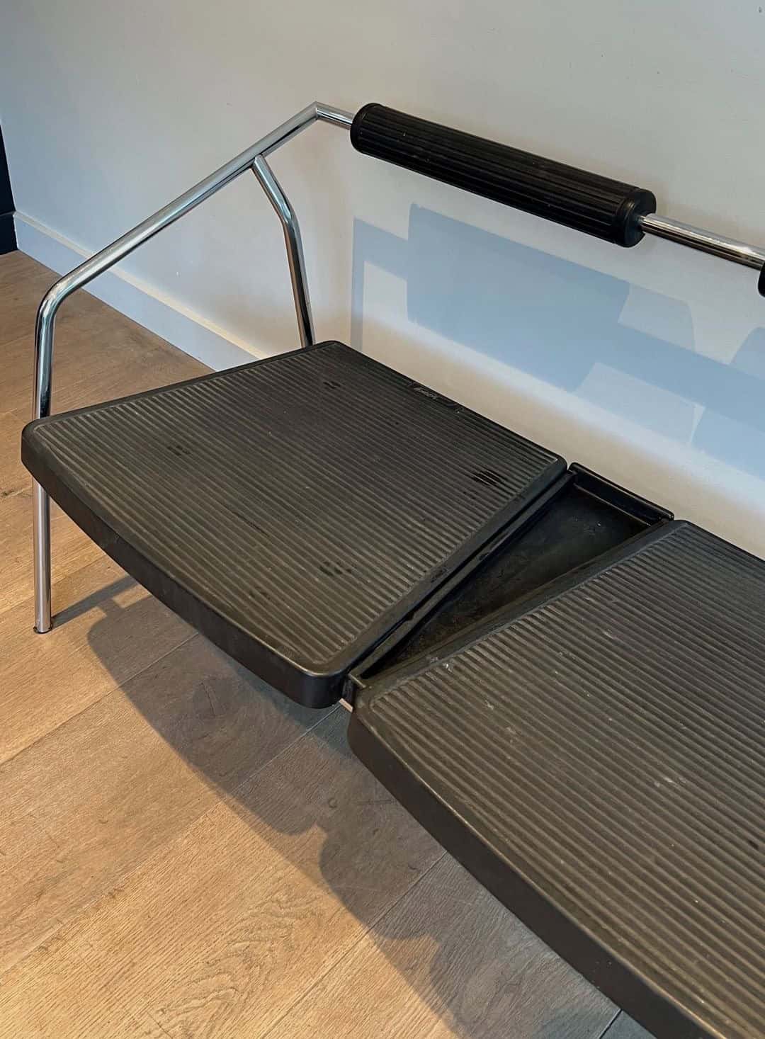 1970s System Chrome and Rubber Sofa - Image 7